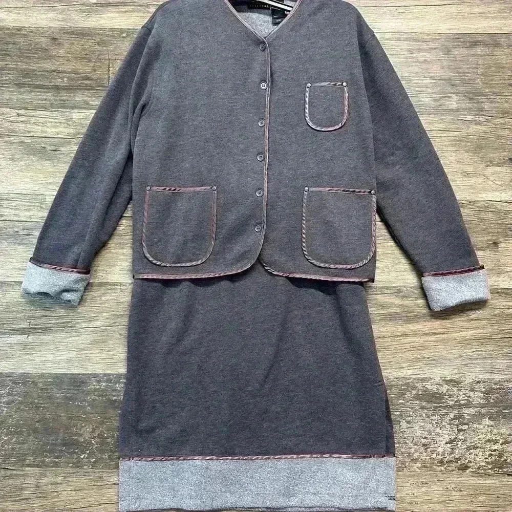 Liz Claiborne Dark Purple Gray Cardigan and Skirt Set Size Large‎